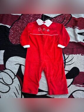 VINTAGE BABY GRO RED VELOUR EMBROIDERED TEDDY BEAR COLLAR ROMPER SIZE 24 MONTHS